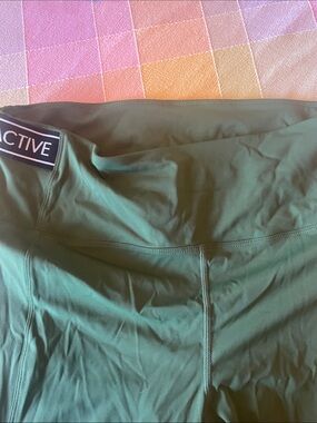 ZYIA Pine Green Luxe Legging